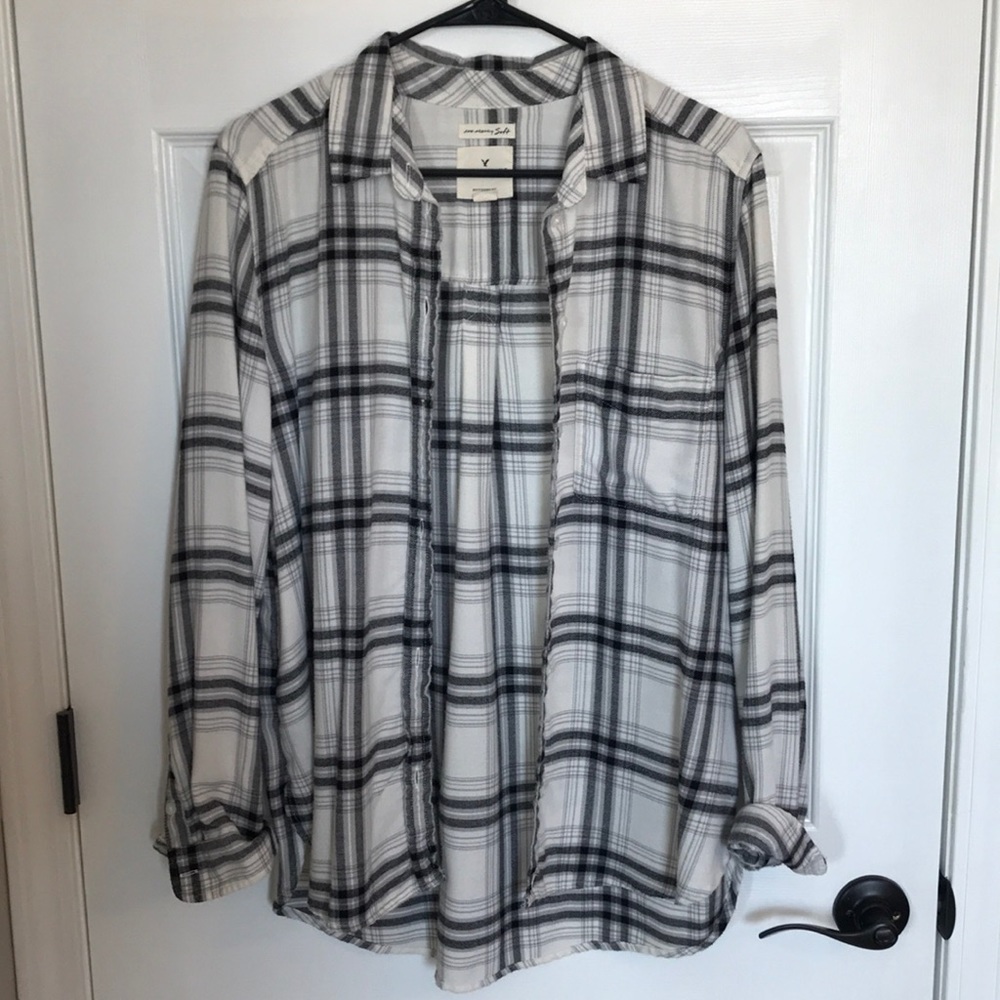 American Eagle Boyfriend Fit AHH-mazingly Soft Top